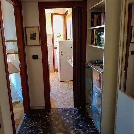 Luminoso Vacanze Vista Mare In Centro Celle Ligure
