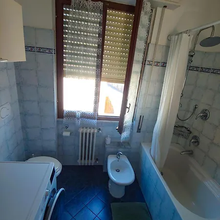 Luminoso Vacanze Vista Mare In Centro Appartement *